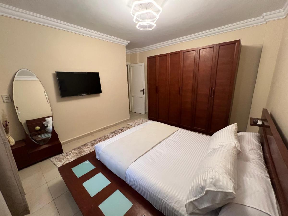 Luxurious Vip Apartment In Madinaty Furnished With High End Hotel Furniture Eksteriør billede